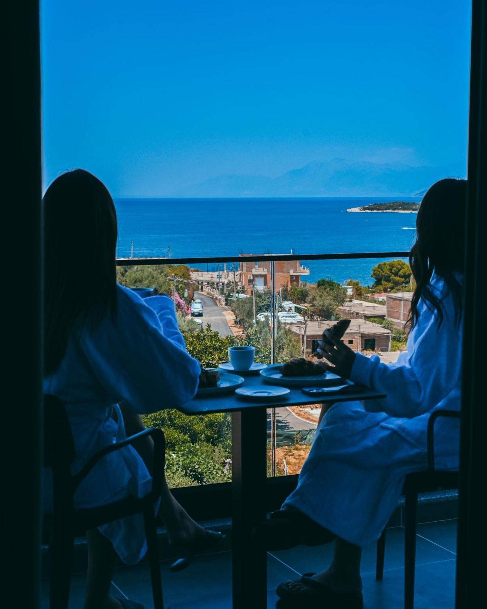 Monun Hotel Ksamil Bagian luar foto