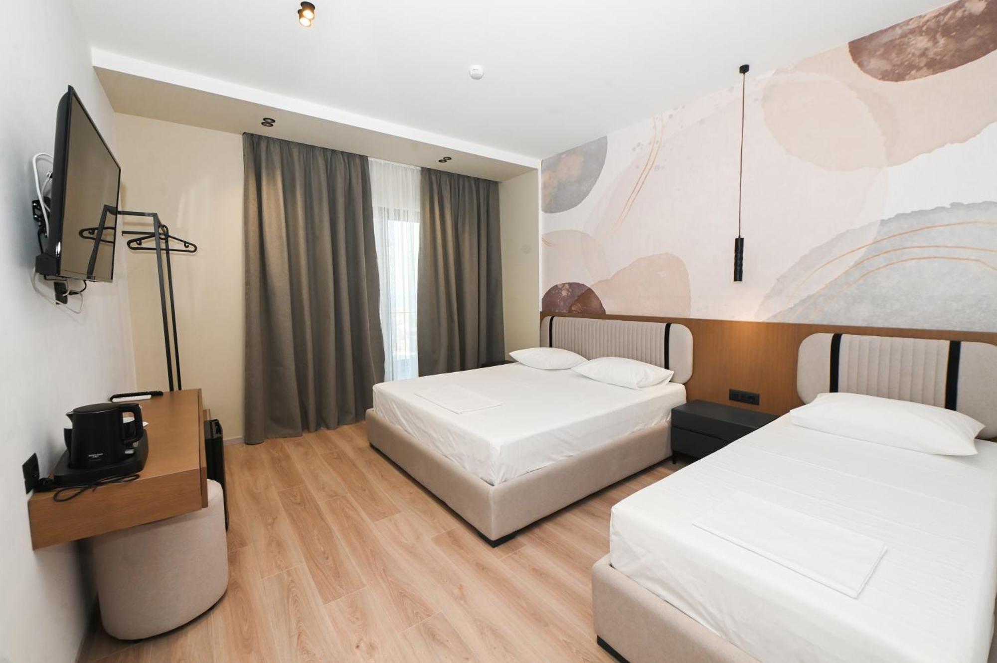 Monun Hotel Ksamil Bagian luar foto