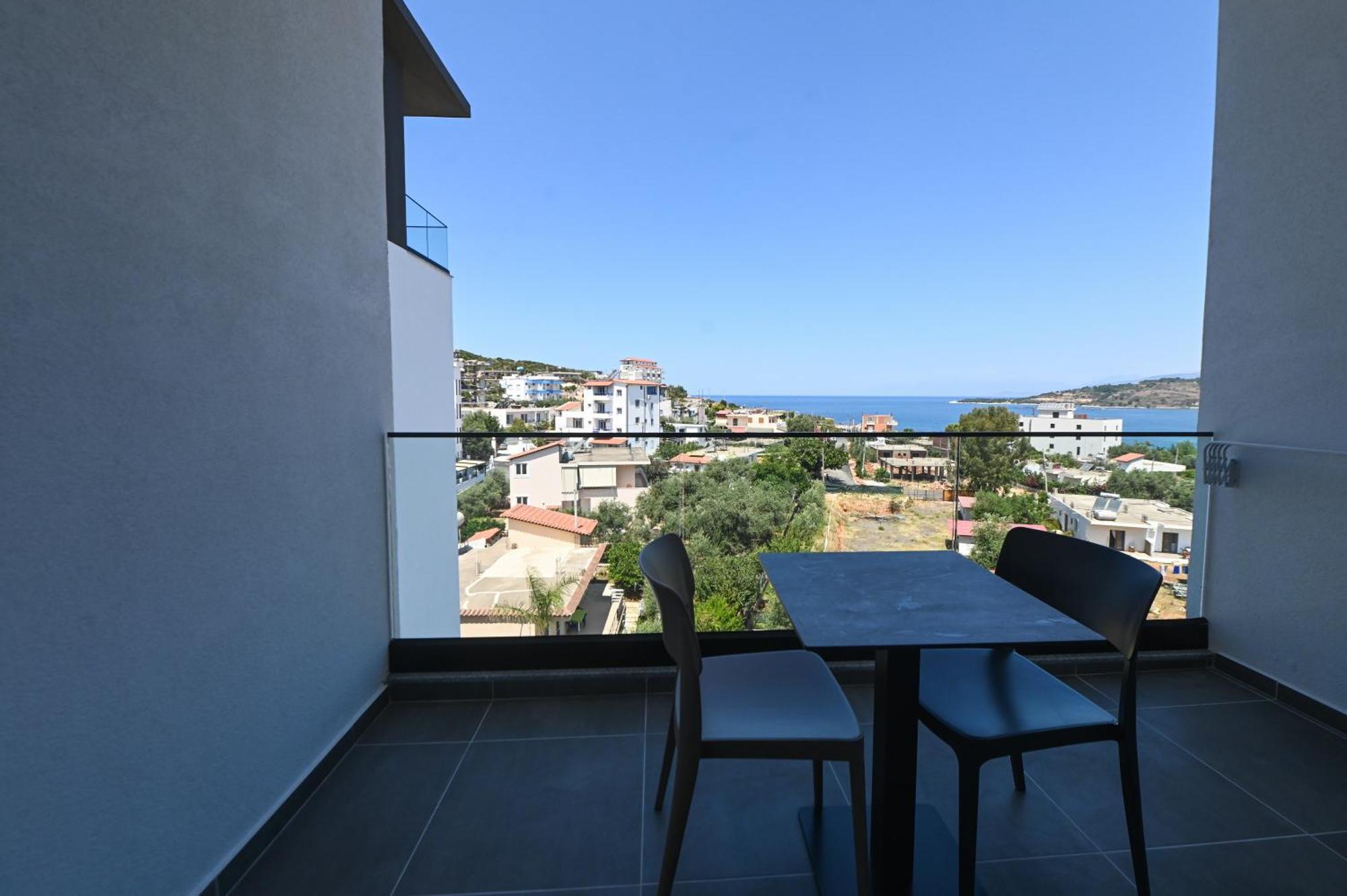 Monun Hotel Ksamil Bagian luar foto