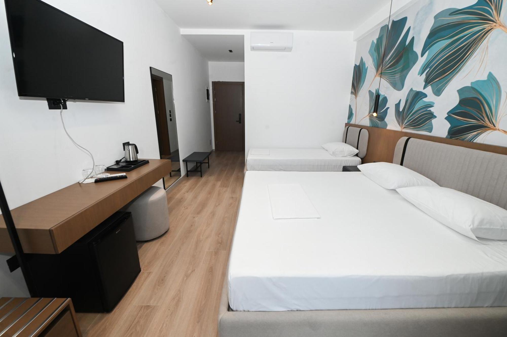 Monun Hotel Ksamil Bagian luar foto