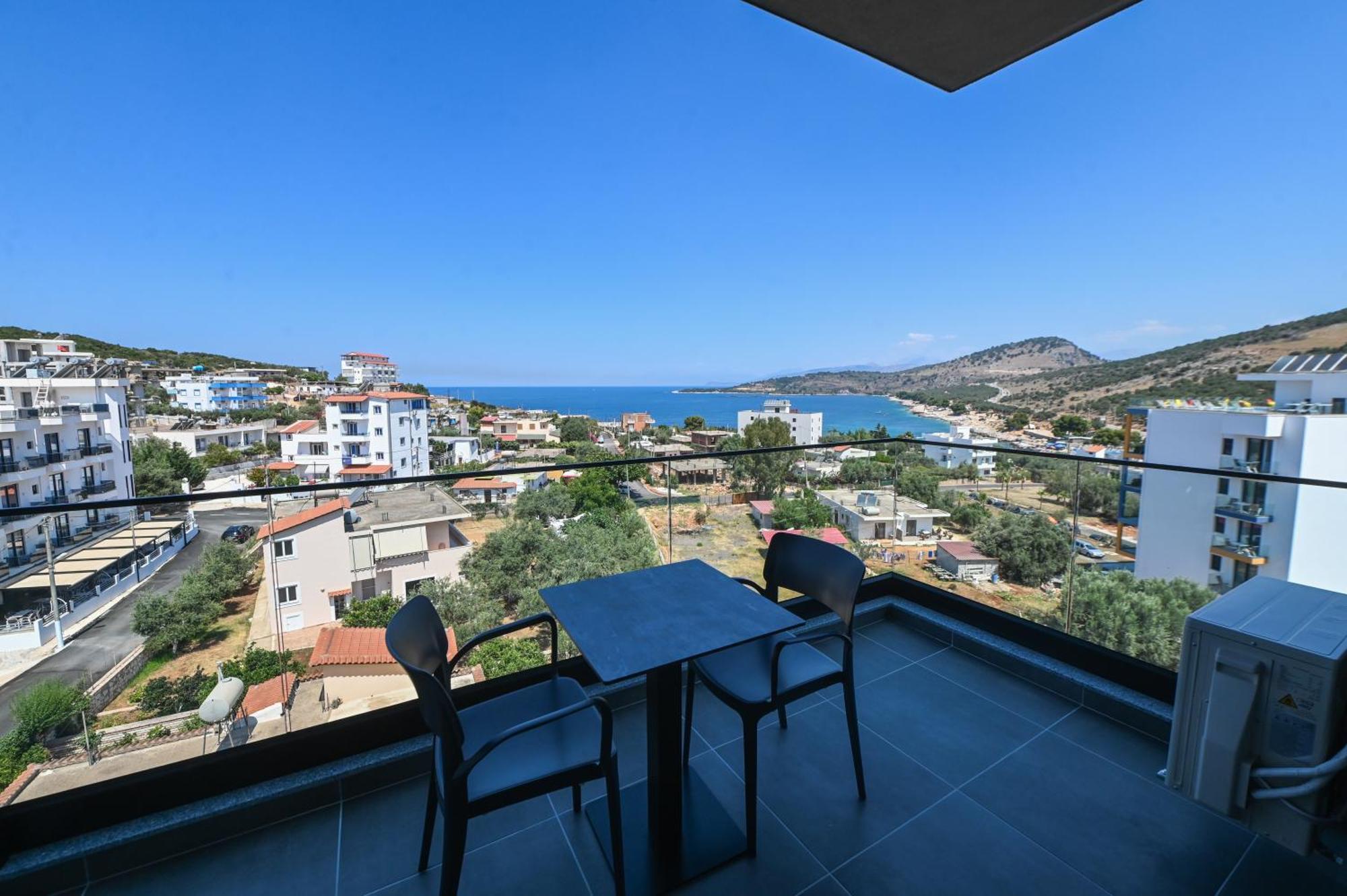 Monun Hotel Ksamil Bagian luar foto